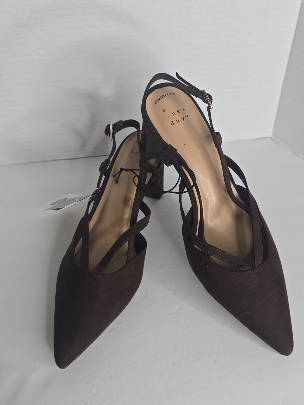 Women's Veera Heels With Memory Foam Insole Brown A New Day Size 9.5 - Picture 2 of 9